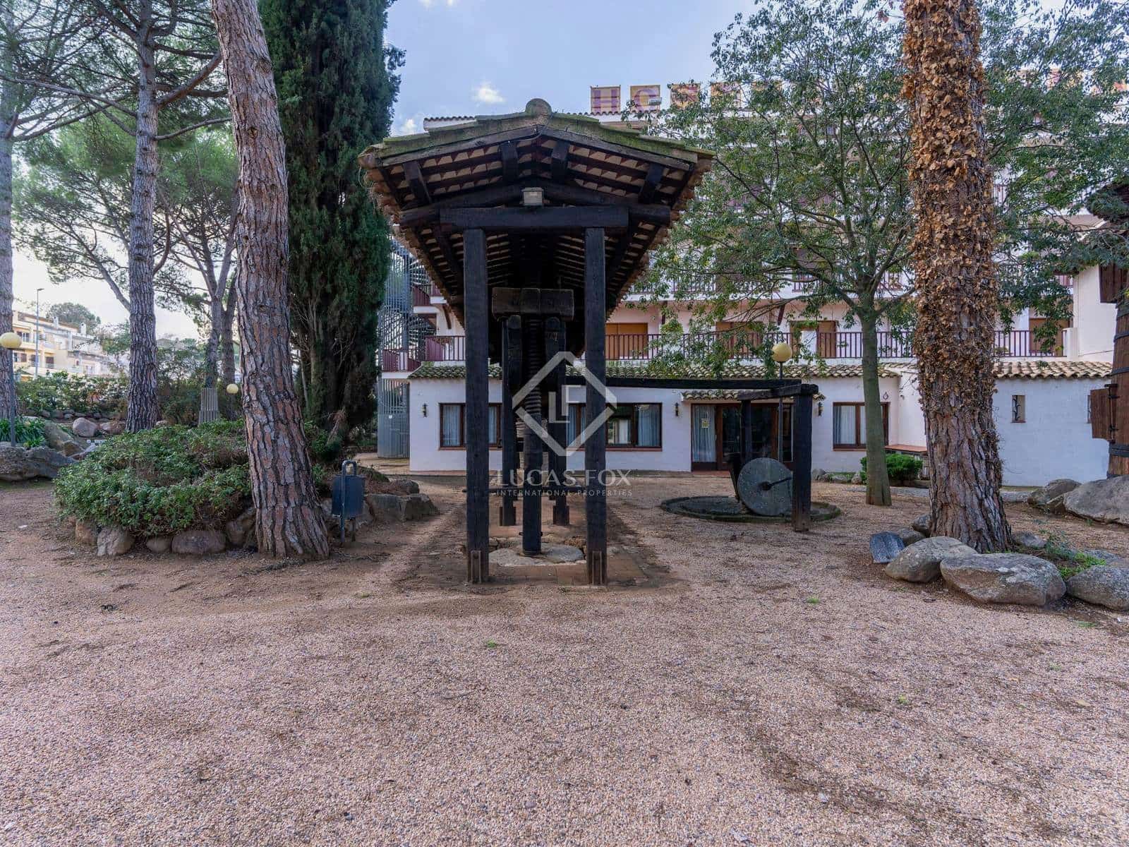 30 slaapkamer Commercieel te koop in L'Espluga de Francoli - € 1.800.000 (Ref: 8692326)