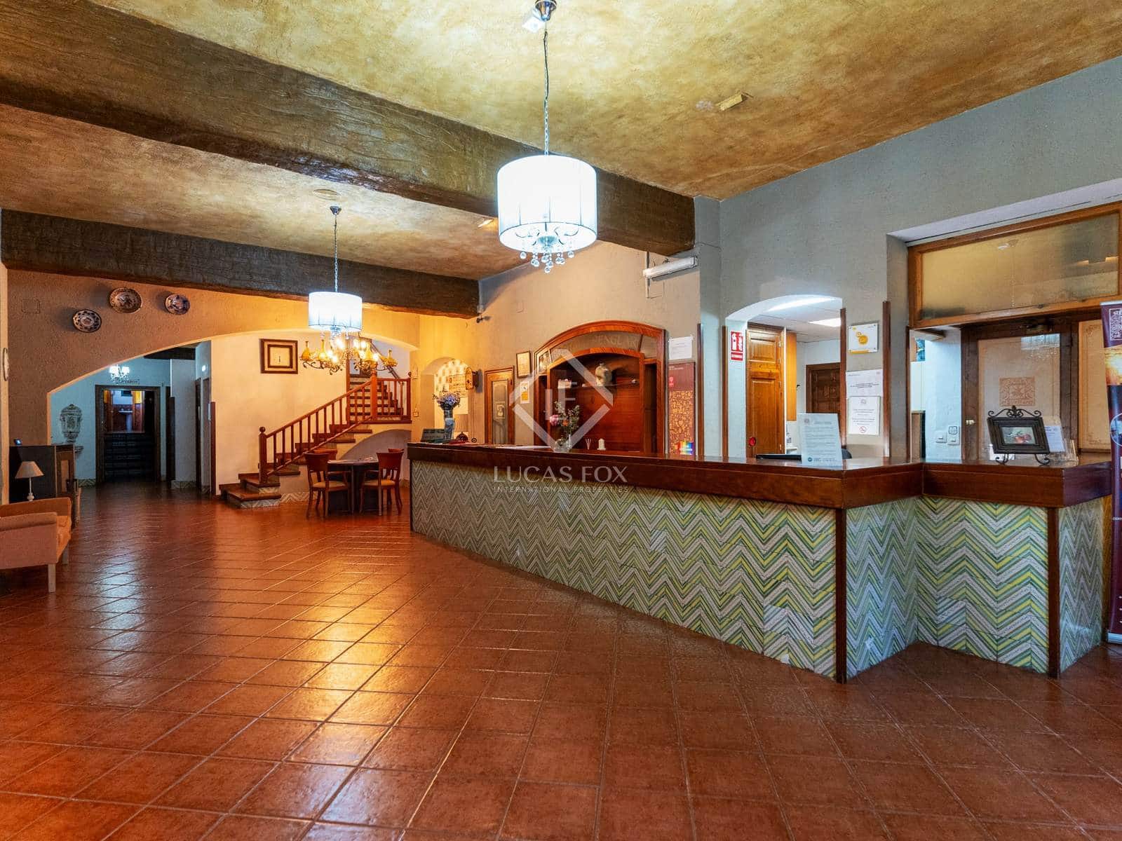 30 slaapkamer Commercieel te koop in L'Espluga de Francoli - € 1.800.000 (Ref: 8692326)