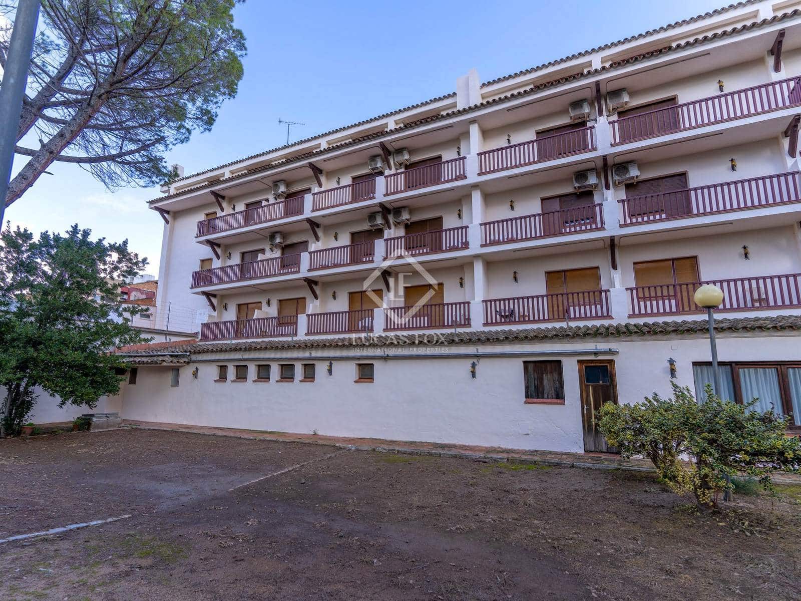 30 slaapkamer Commercieel te koop in L'Espluga de Francoli - € 1.800.000 (Ref: 8692326)