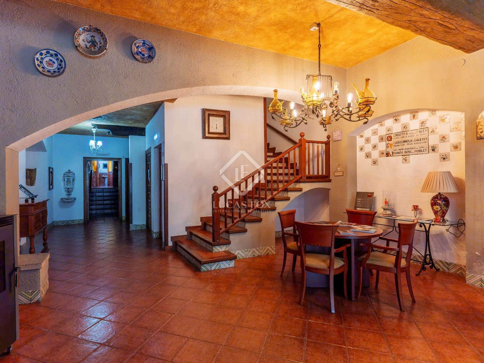 30 slaapkamer Commercieel te koop in L'Espluga de Francoli - € 1.800.000 (Ref: 8692326)