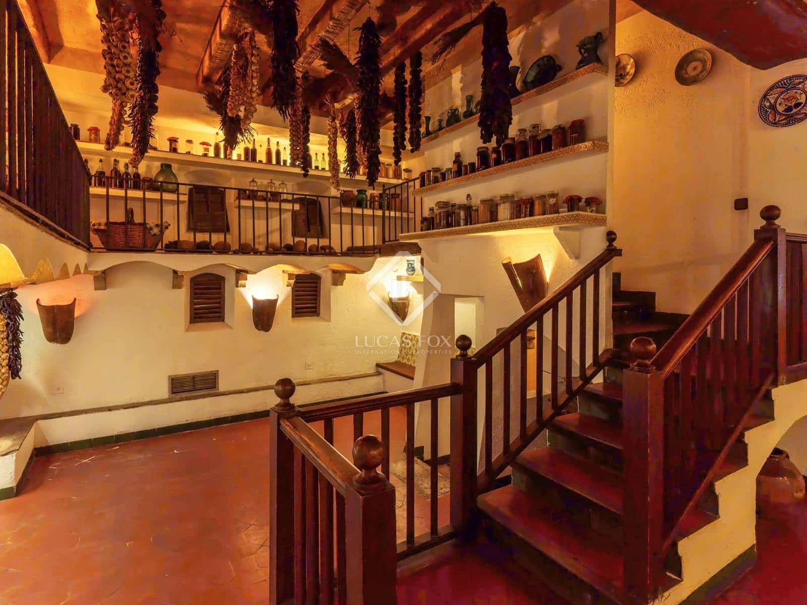 30 slaapkamer Commercieel te koop in L'Espluga de Francoli - € 1.800.000 (Ref: 8692326)