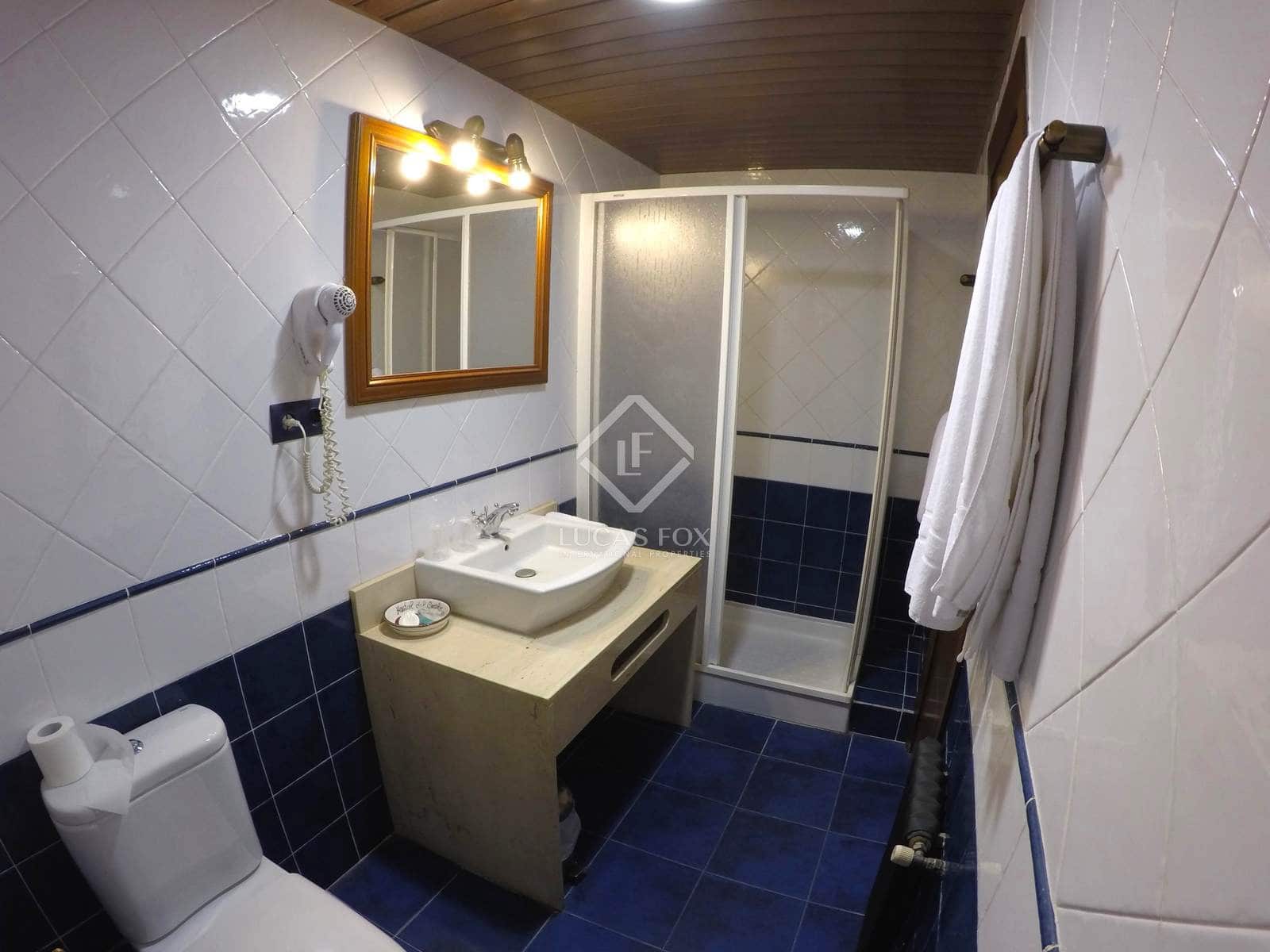 30 slaapkamer Commercieel te koop in L'Espluga de Francoli - € 1.800.000 (Ref: 8692326)