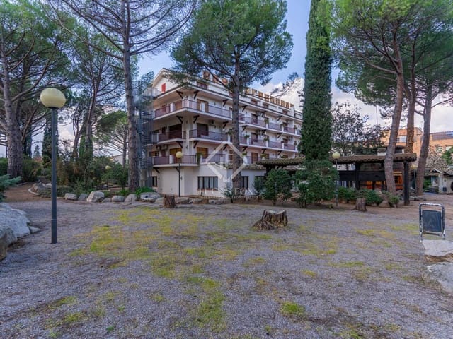 30 bedroom Commercial for sale in L'Espluga de Francolí - € 1,800,000 (Ref: 8692326)