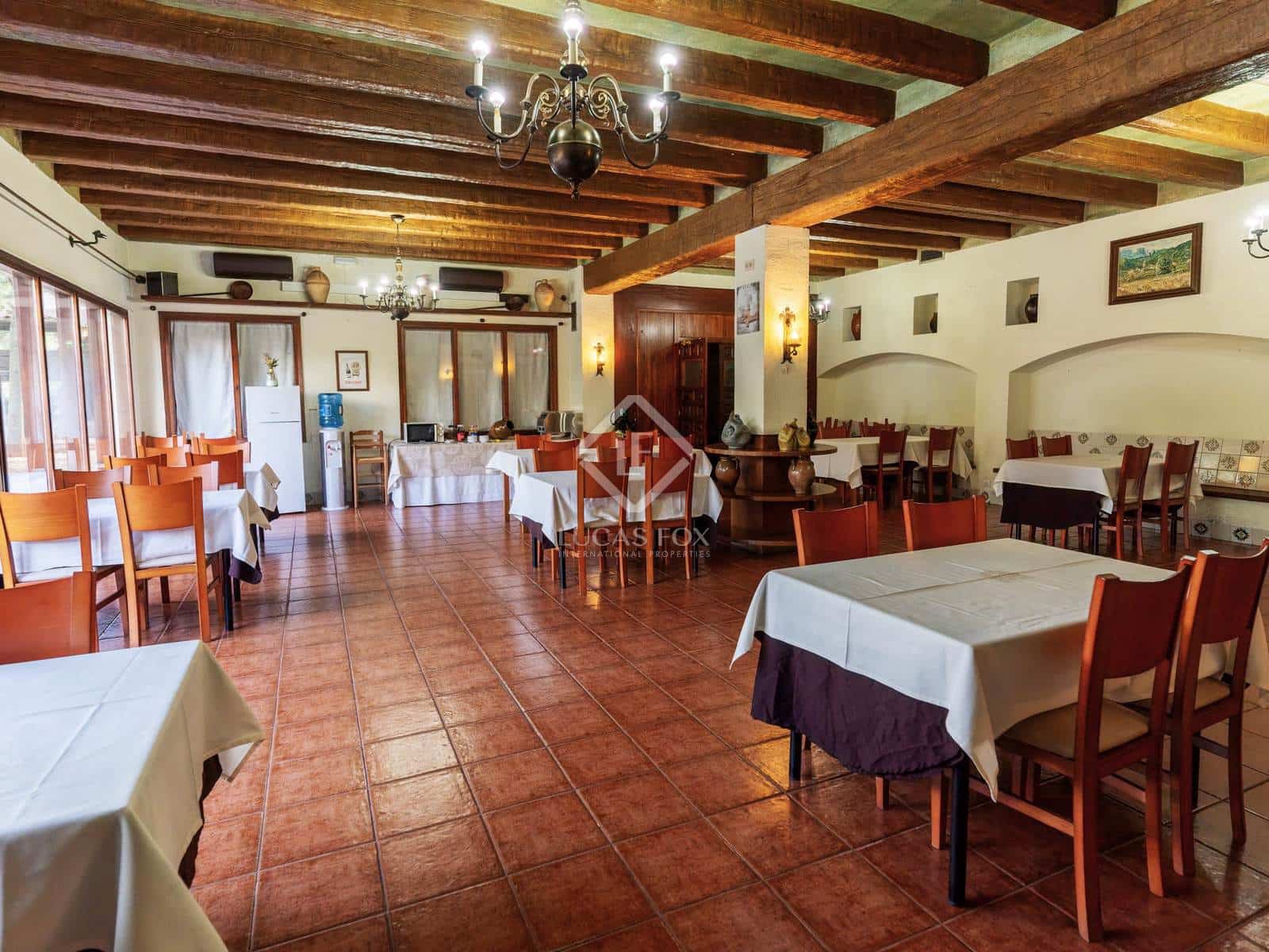 30 slaapkamer Commercieel te koop in L'Espluga de Francoli - € 1.800.000 (Ref: 8692326)