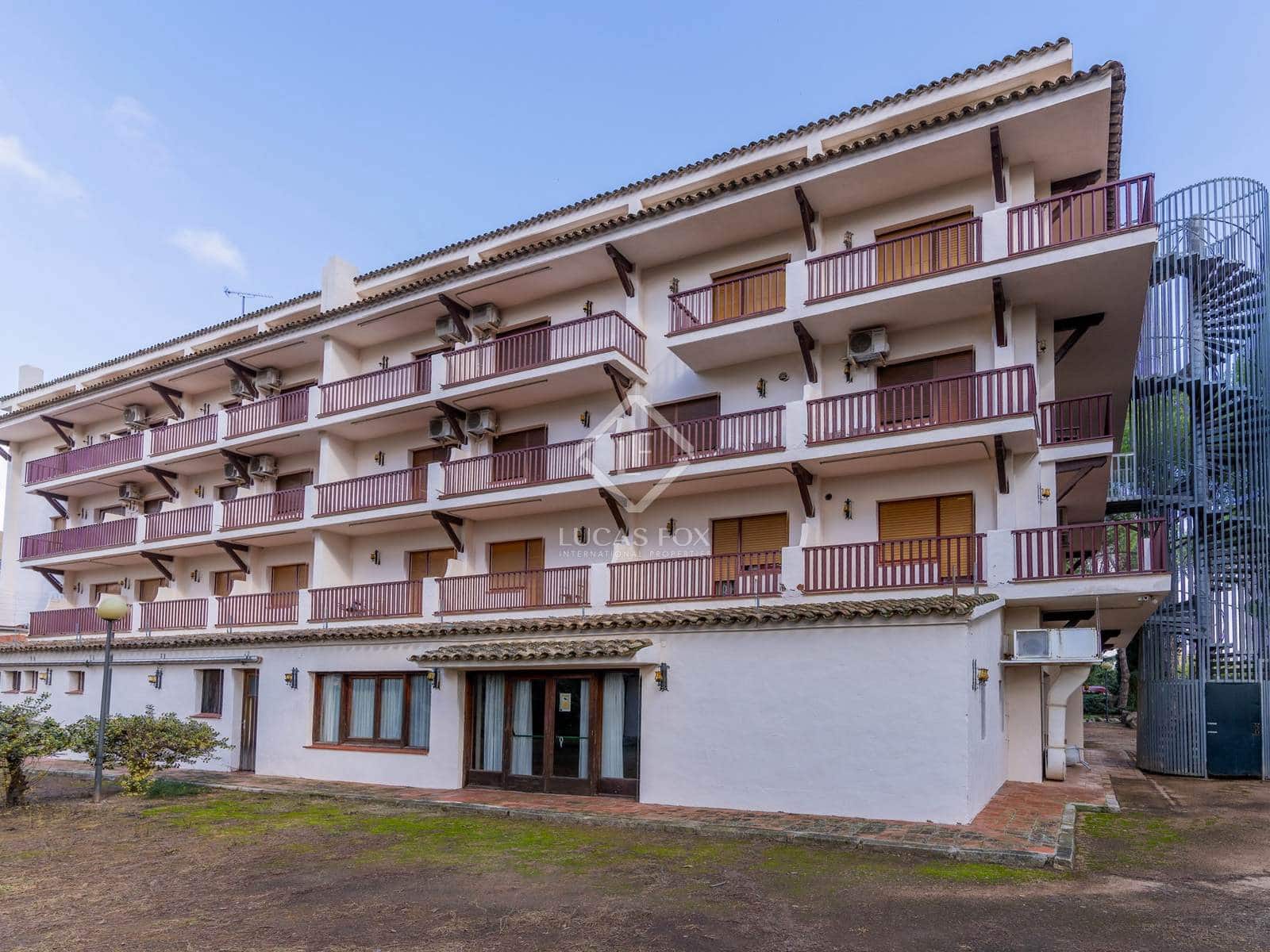 30 slaapkamer Commercieel te koop in L'Espluga de Francoli - € 1.800.000 (Ref: 8692326)