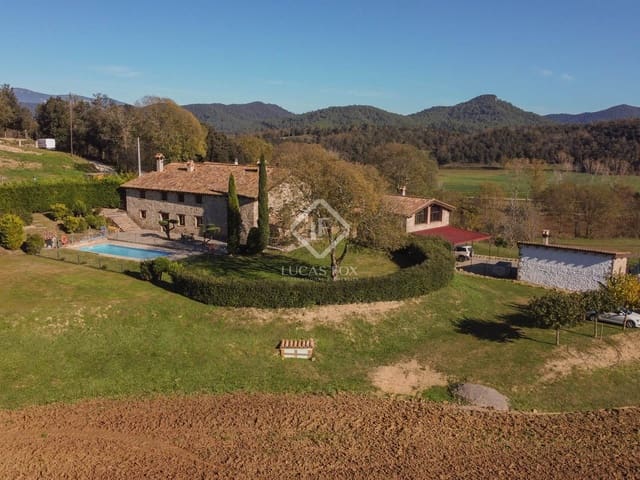 7 quarto Quinta/Casa Rural para venda em Santa Pau com piscina garagem - 995 000 € (Ref: 8696938)