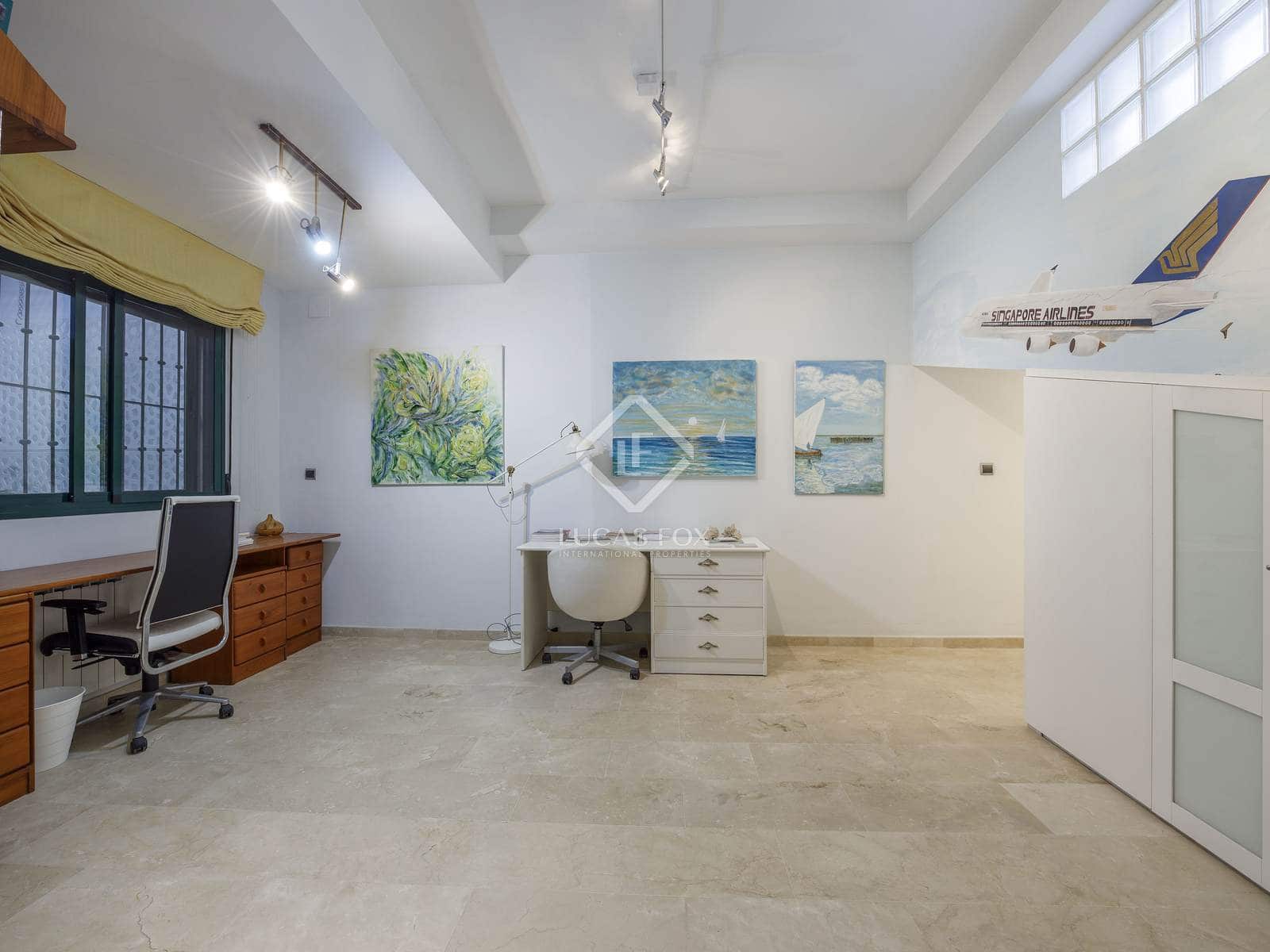 4 Zimmer Apartment zu verkaufen in Valencia Stadt mit Garage - 798.000 € (Ref: 8697555)