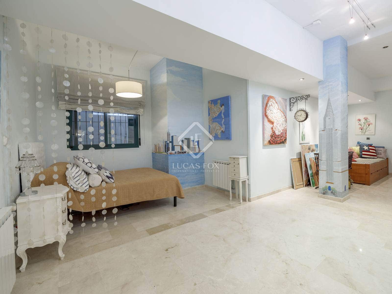 4 Zimmer Apartment zu verkaufen in Valencia Stadt mit Garage - 798.000 € (Ref: 8697555)