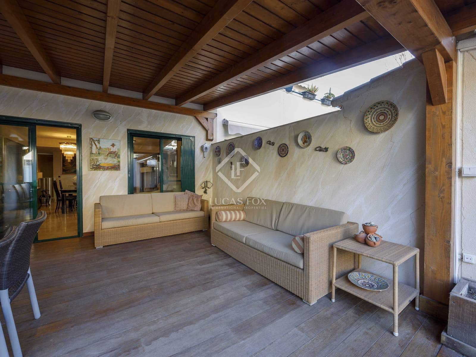 4 Zimmer Apartment zu verkaufen in Valencia Stadt mit Garage - 798.000 € (Ref: 8697555)