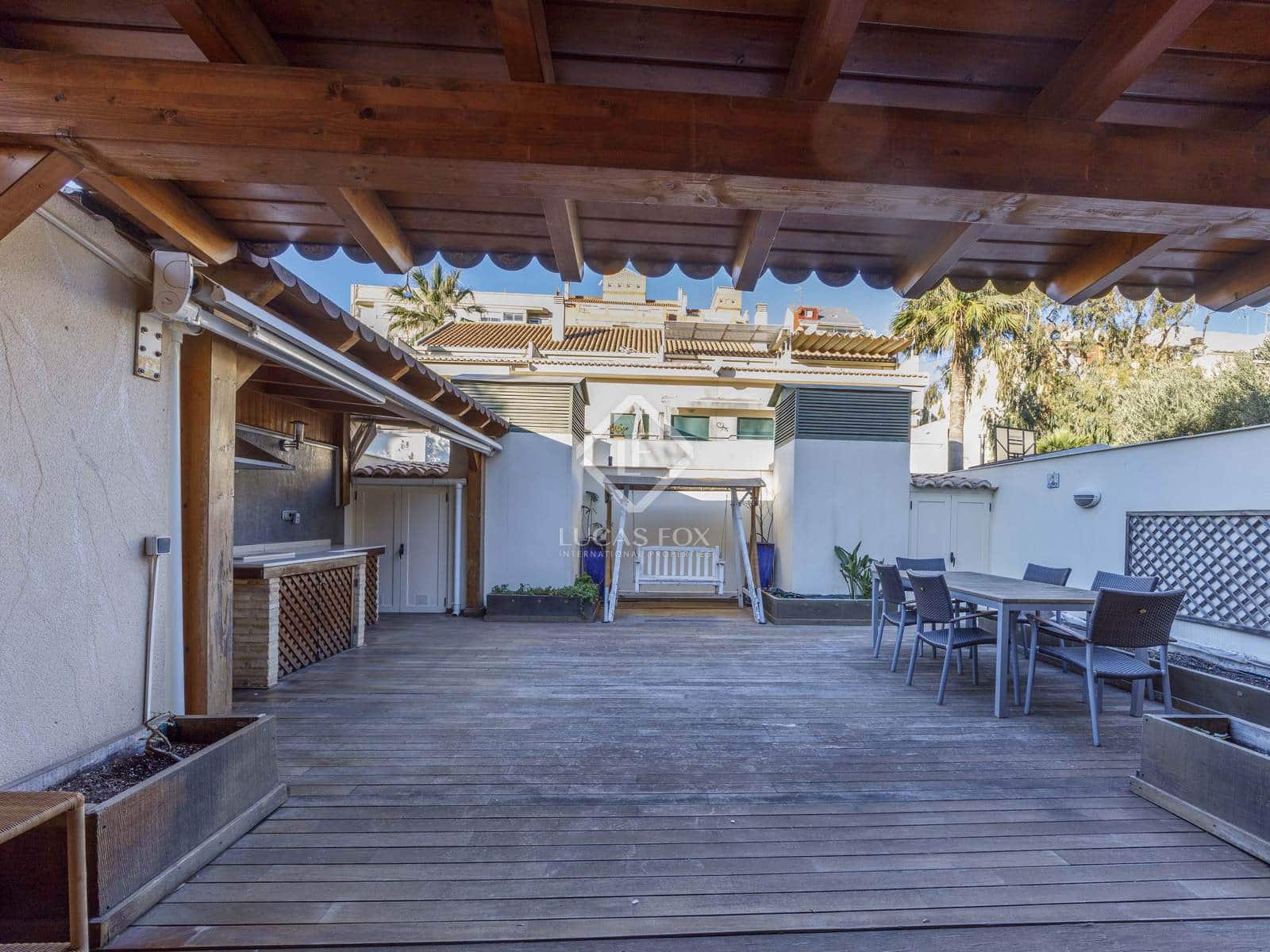 4 Zimmer Apartment zu verkaufen in Valencia Stadt mit Garage - 798.000 € (Ref: 8697555)