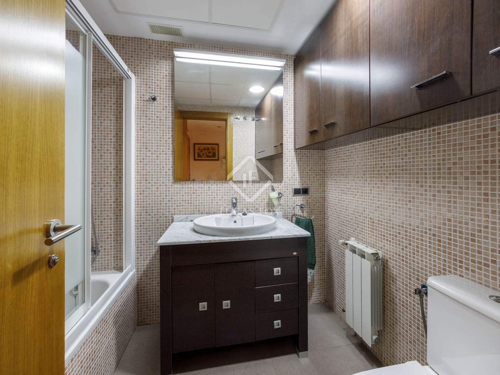 4 Zimmer Apartment zu verkaufen in Valencia Stadt mit Garage - 798.000 € (Ref: 8697555)