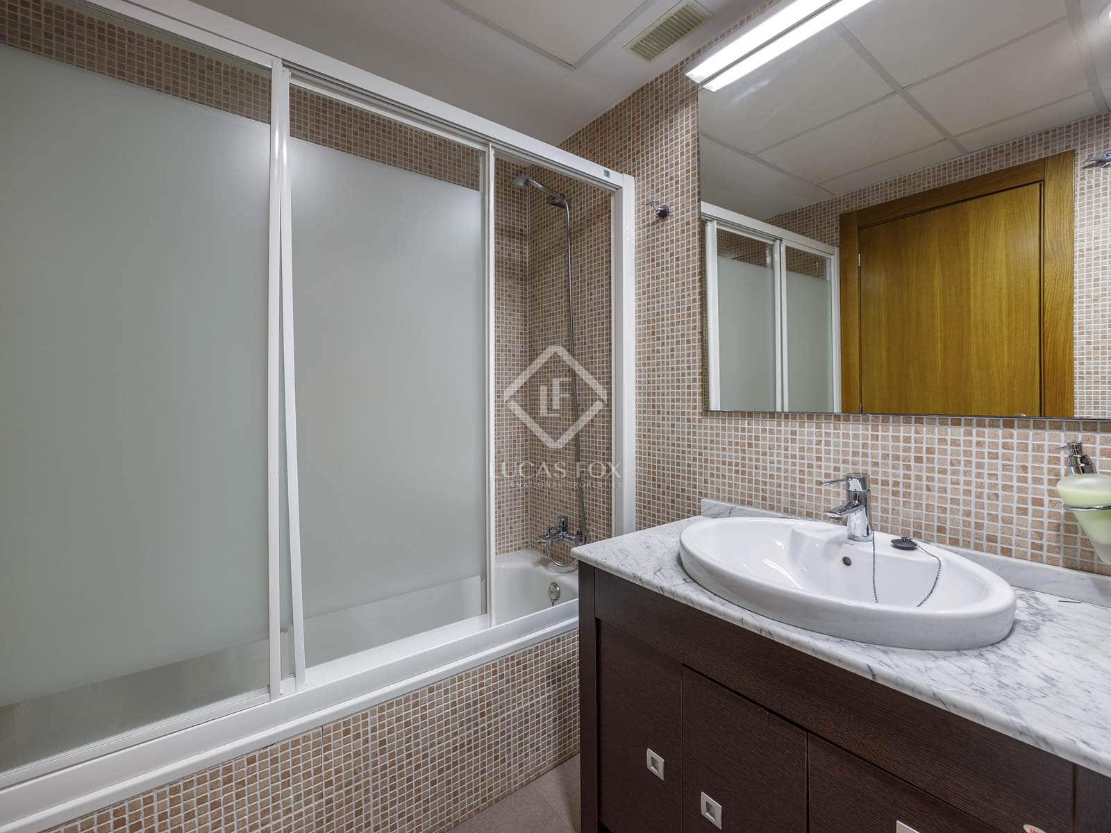 4 Zimmer Apartment zu verkaufen in Valencia Stadt mit Garage - 798.000 € (Ref: 8697555)