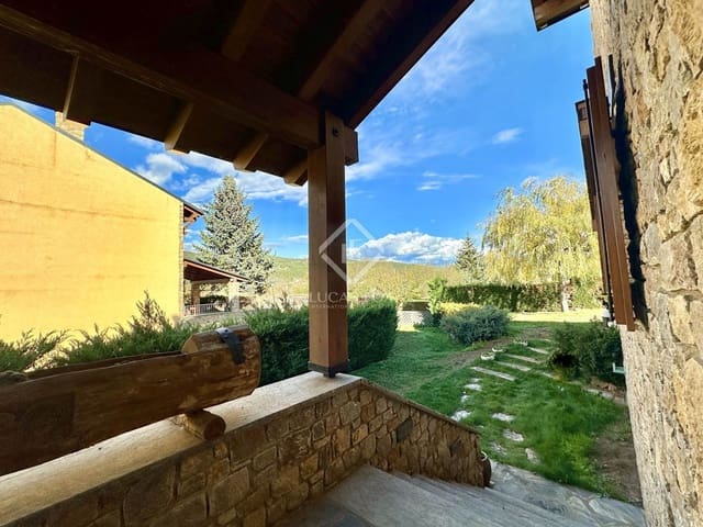 Chalet de 4 habitaciones en Bellver de Cerdanya en venta con garaje - 630.000 € (Ref: 8699250)