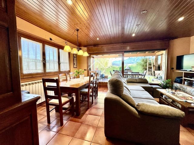 Chalet de 4 habitaciones en Bellver de Cerdanya en venta con garaje - 630.000 € (Ref: 8699250)