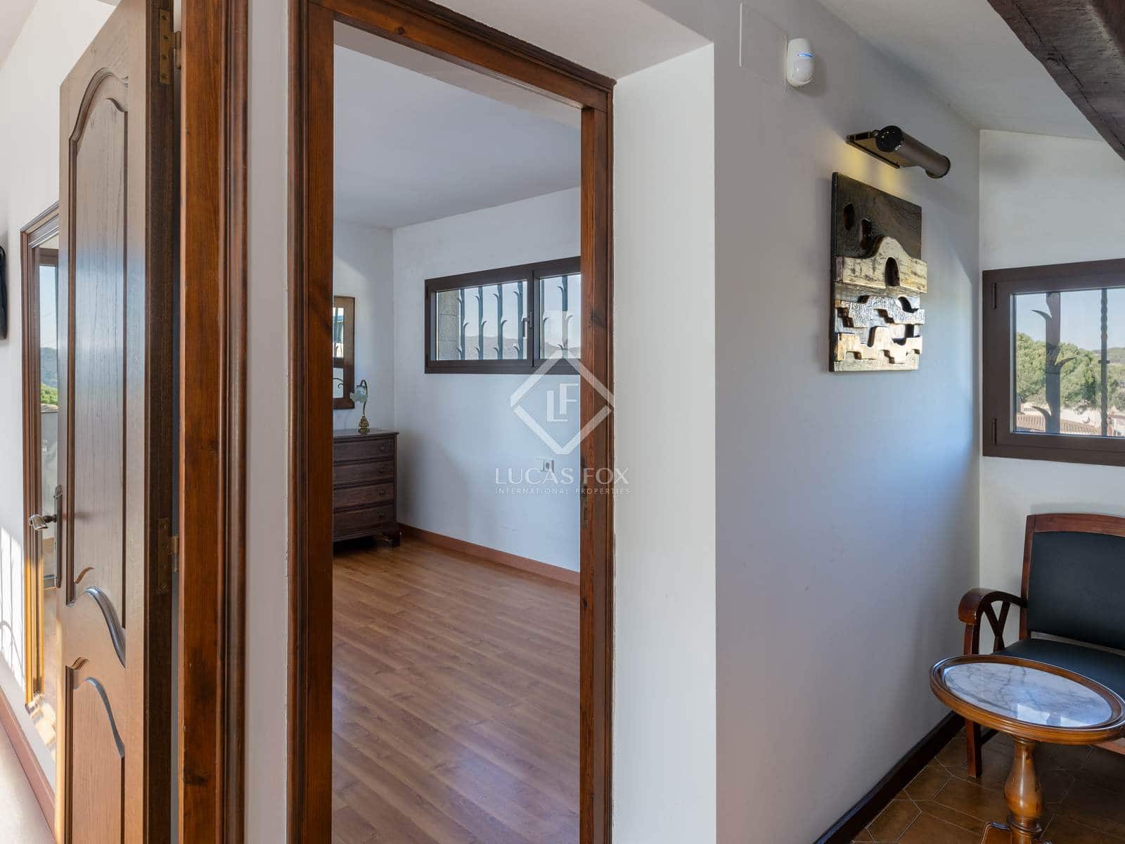 6 soveværelse Villa til salg i Sant Feliu de Guixols med garage - € 1.600.000 (Ref: 8700510)