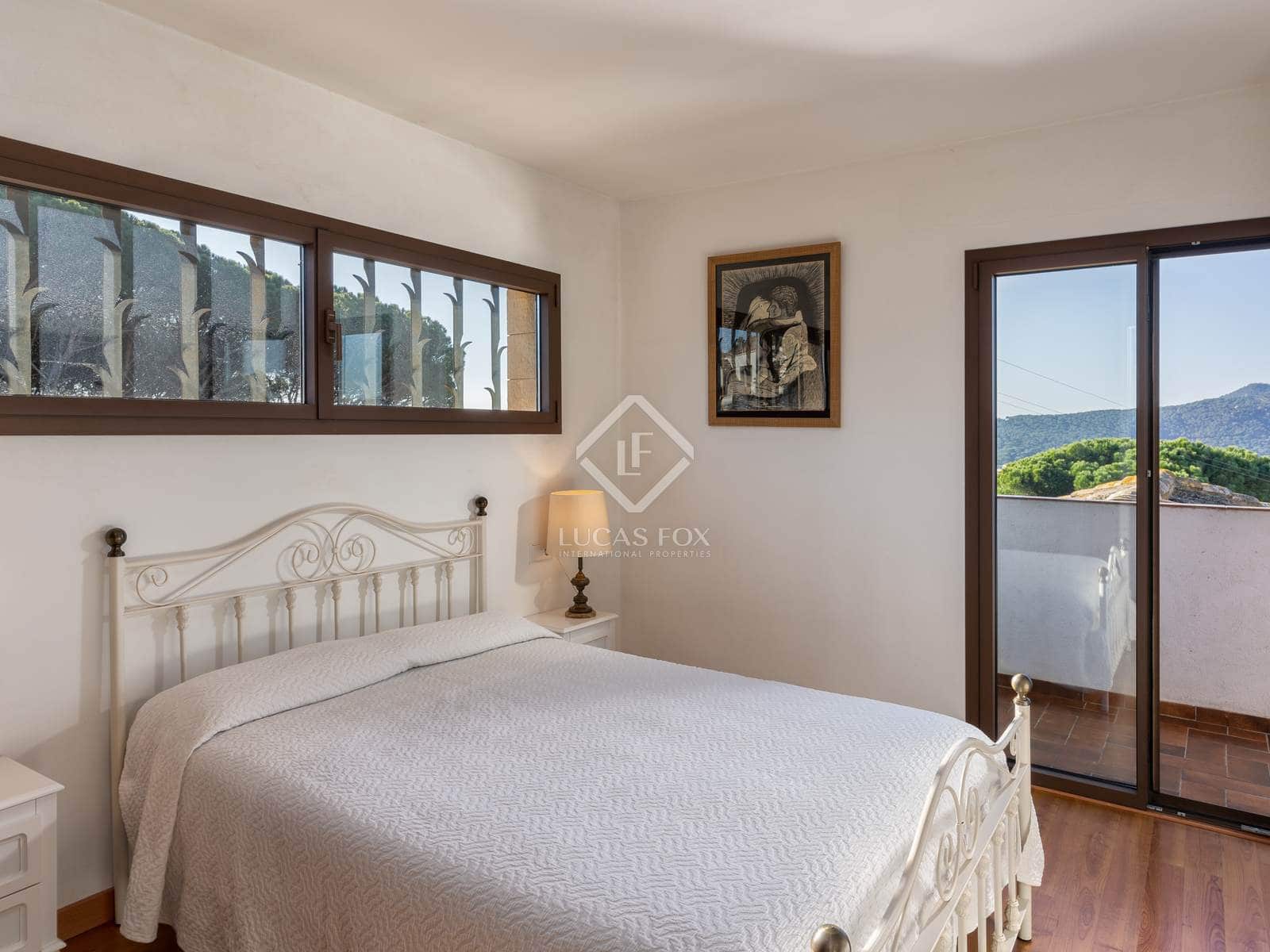 6 soveværelse Villa til salg i Sant Feliu de Guixols med garage - € 1.600.000 (Ref: 8700510)