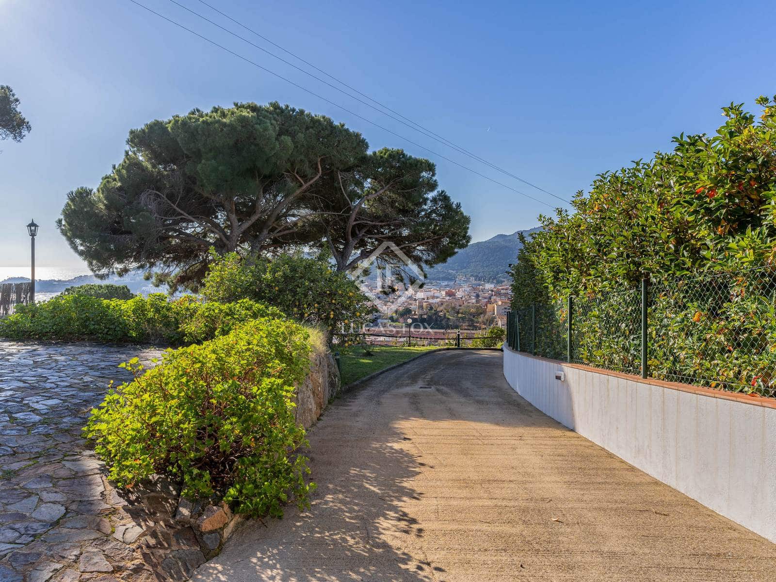 6 soveværelse Villa til salg i Sant Feliu de Guixols med garage - € 1.600.000 (Ref: 8700510)