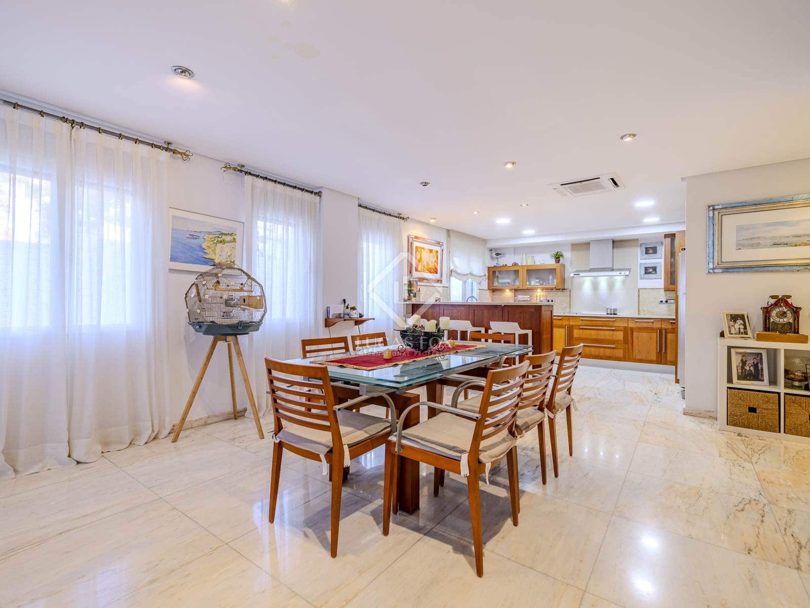 5 makuuhuone Huvila myytävänä paikassa Javea / Xabia mukana 
autotalli - 1 150 000 € (Ref: 8703104)