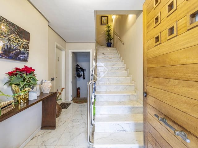 5 makuuhuone Huvila myytävänä paikassa Javea / Xàbia mukana 
autotalli - 1 150 000 € (Ref: 8703104)