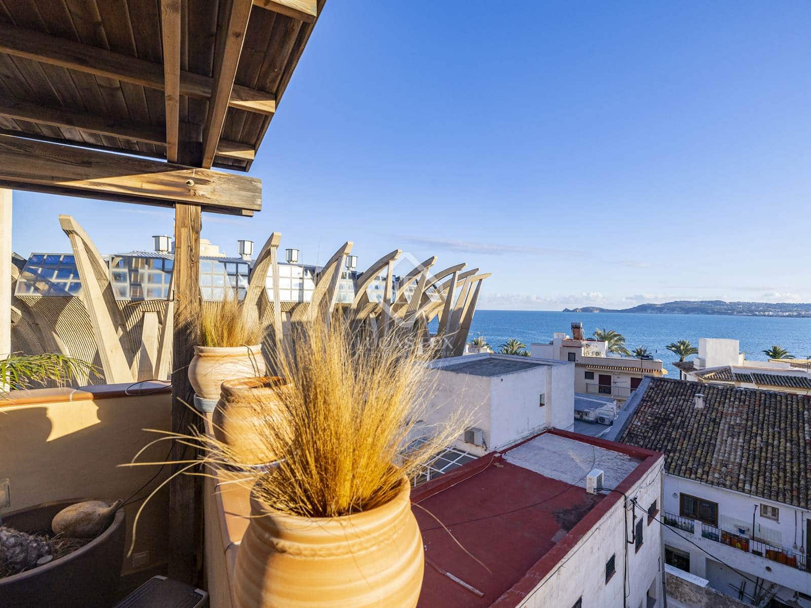 5 makuuhuone Huvila myytävänä paikassa Javea / Xabia mukana 
autotalli - 1 150 000 € (Ref: 8703104)