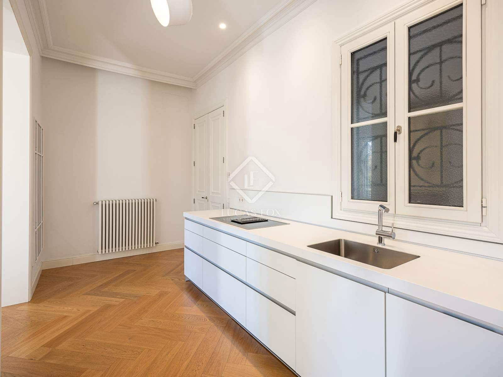 3 sovrum Lägenhet att hyra i Barcelona stad med pool - 10 000 € (Ref: 8703177)