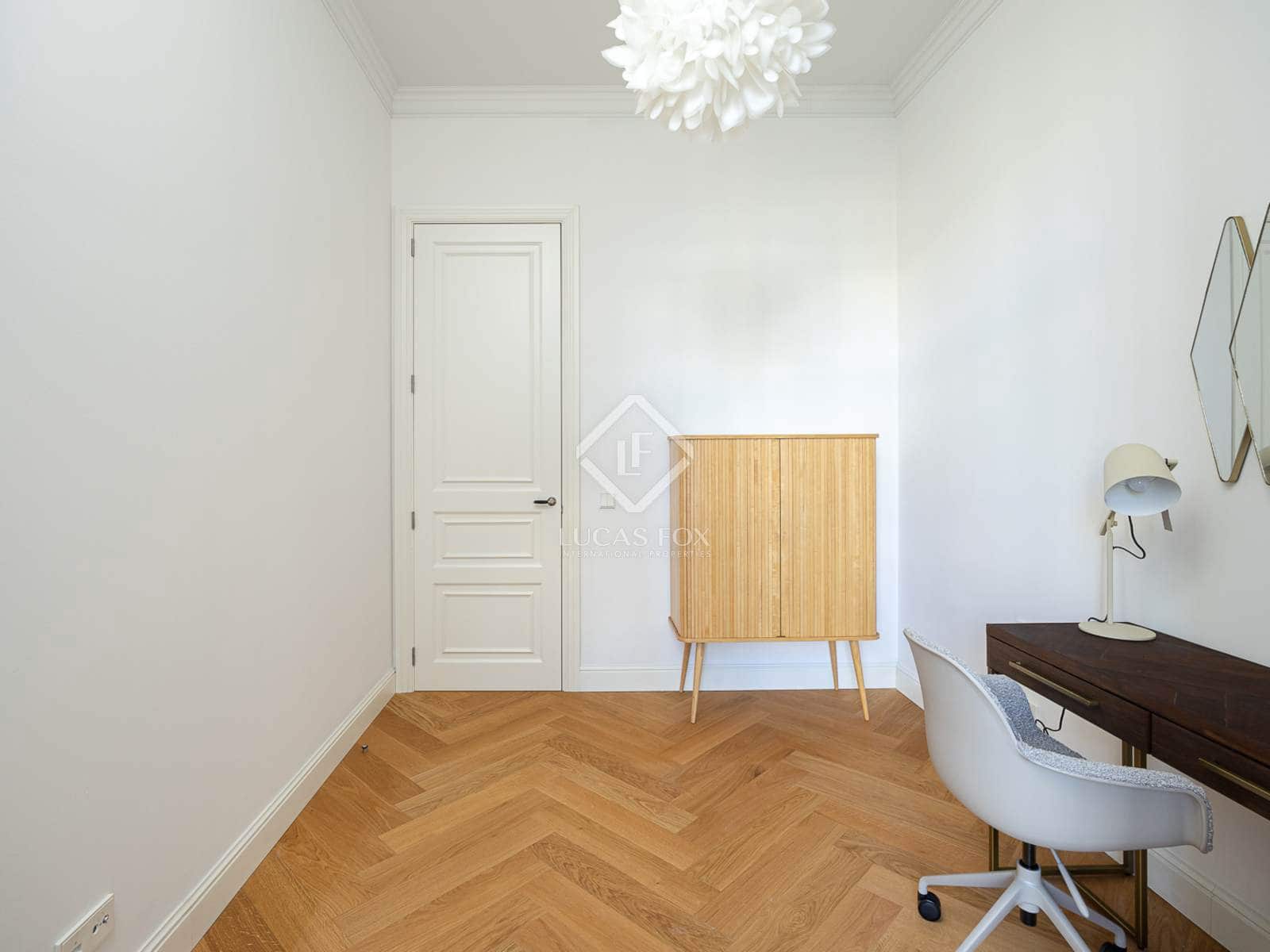 3 sovrum Lägenhet att hyra i Barcelona stad med pool - 10 000 € (Ref: 8703177)