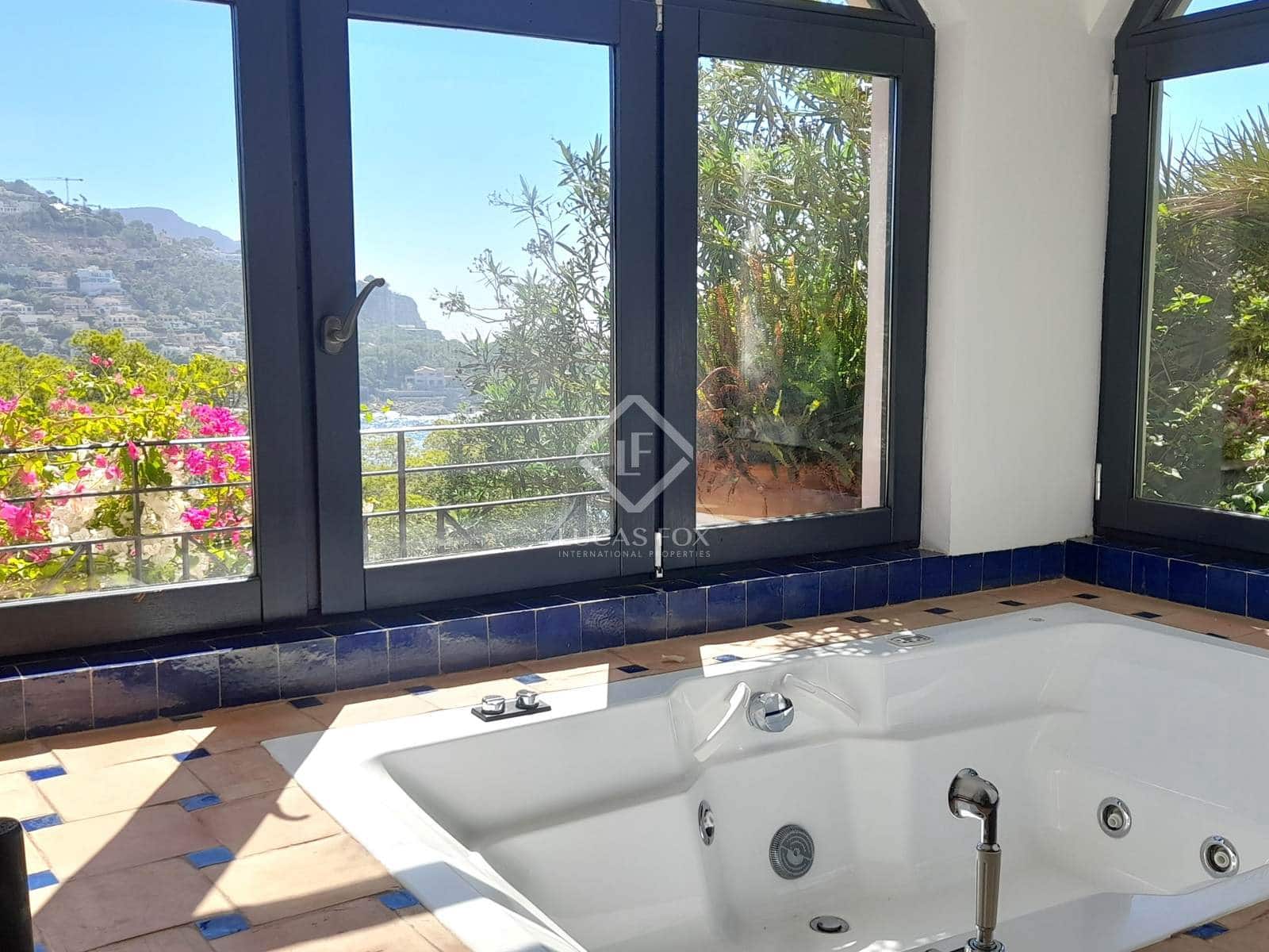 6 soveværelse Villa til salg i Puerto de Andratx med swimmingpool garage - € 7.900.000 (Ref: 8703178)