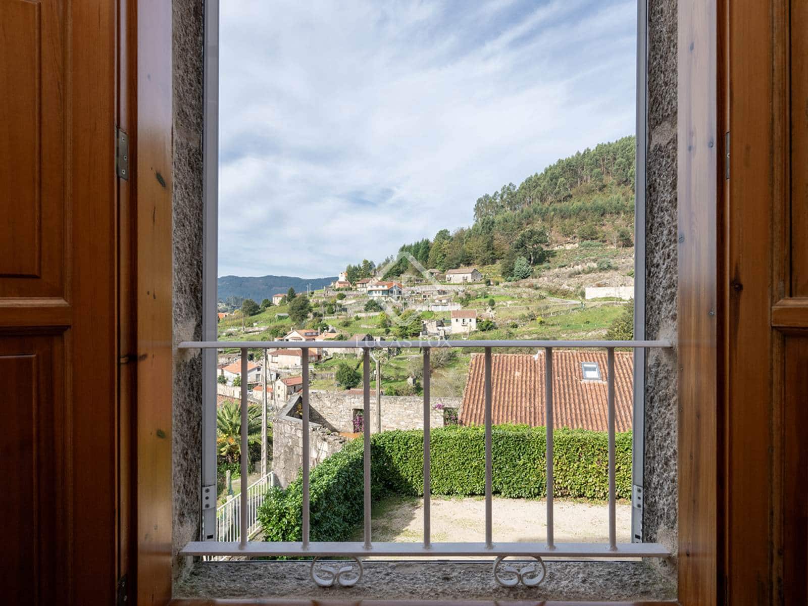 6 soveværelse Villa til salg i Cerdedo-Cotobade med swimmingpool garage - € 1.200.000 (Ref: 8703278)