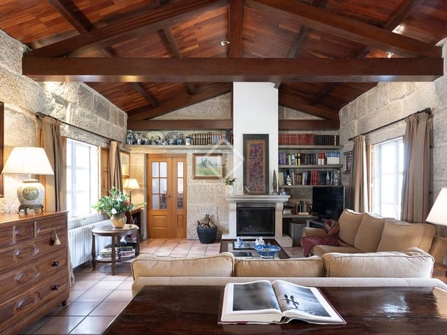 6 bedroom Villa for sale in Cerdedo-Cotobade with pool garage - € 1,200,000 (Ref: 8703278)