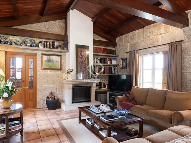 6 bedroom Villa for sale in Cerdedo-Cotobade with pool garage - € 1,200,000 (Ref: 8703278)