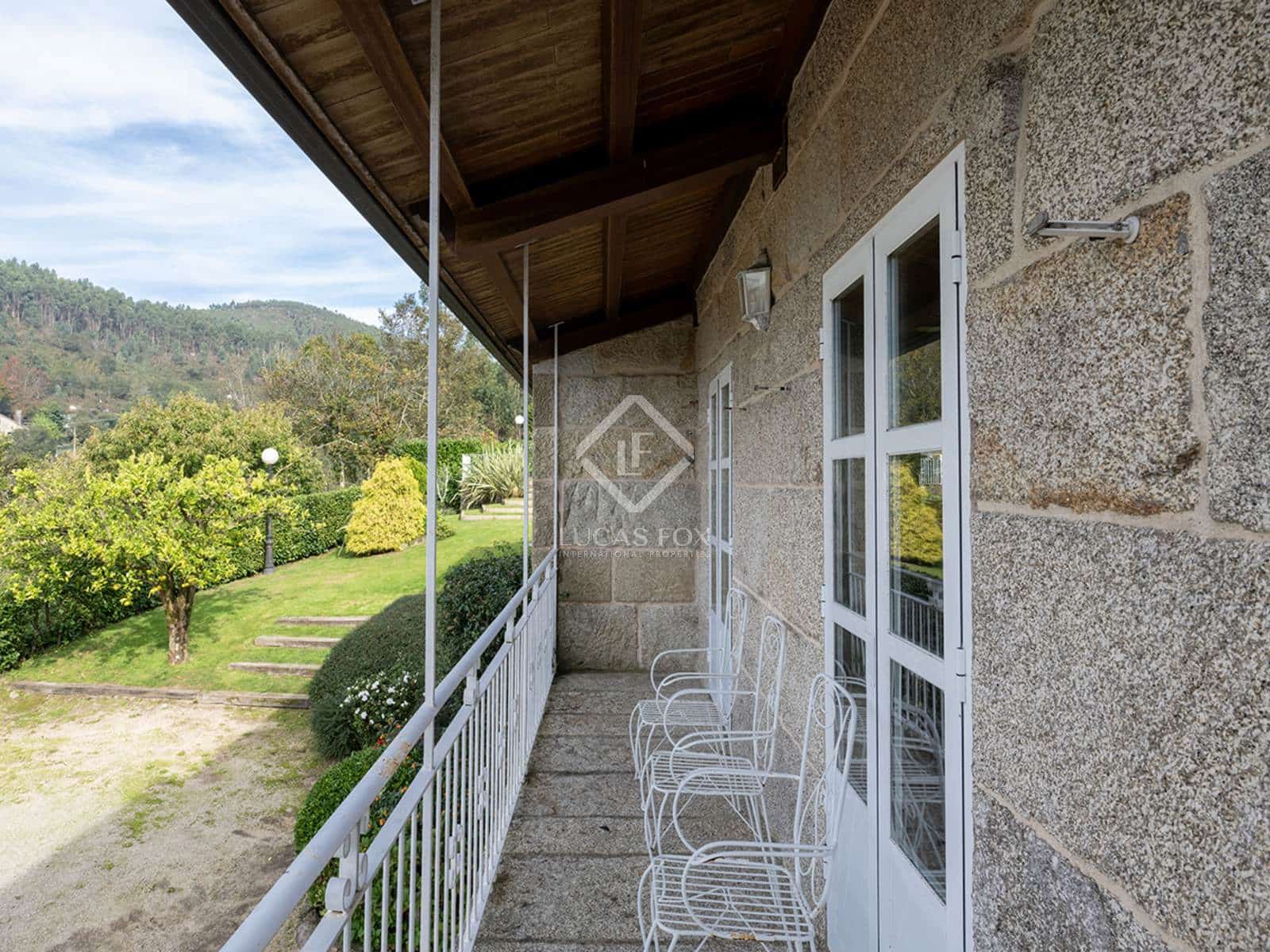 6 soveværelse Villa til salg i Cerdedo-Cotobade med swimmingpool garage - € 1.200.000 (Ref: 8703278)