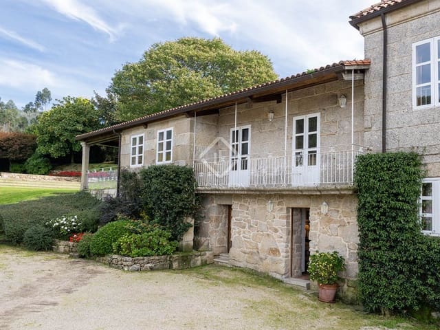 6 bedroom Villa for sale in Cerdedo-Cotobade with pool garage - € 1,200,000 (Ref: 8703278)