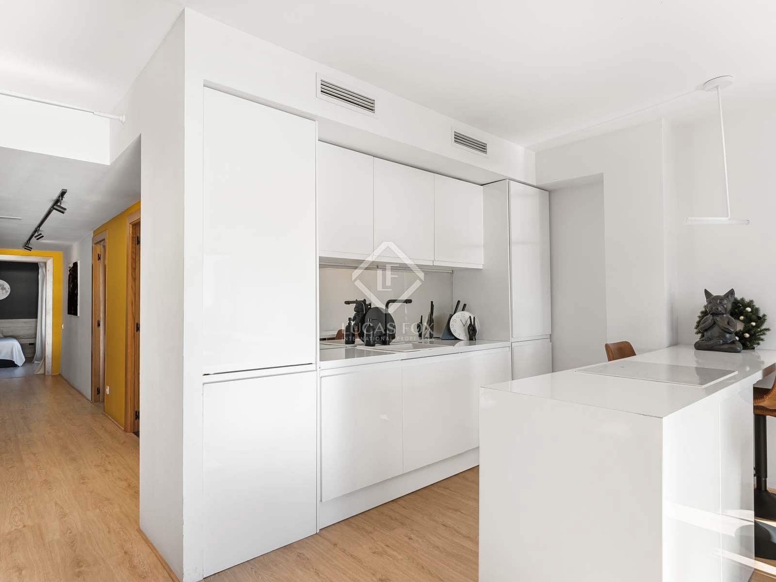 4 bedroom Apartment for sale in Alicante / Alacant city with garage - € 850,000 (Ref: 8705725)