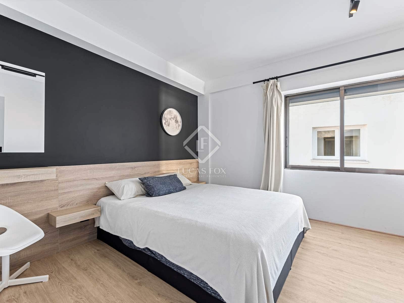 4 bedroom Apartment for sale in Alicante / Alacant city with garage - € 850,000 (Ref: 8705725)