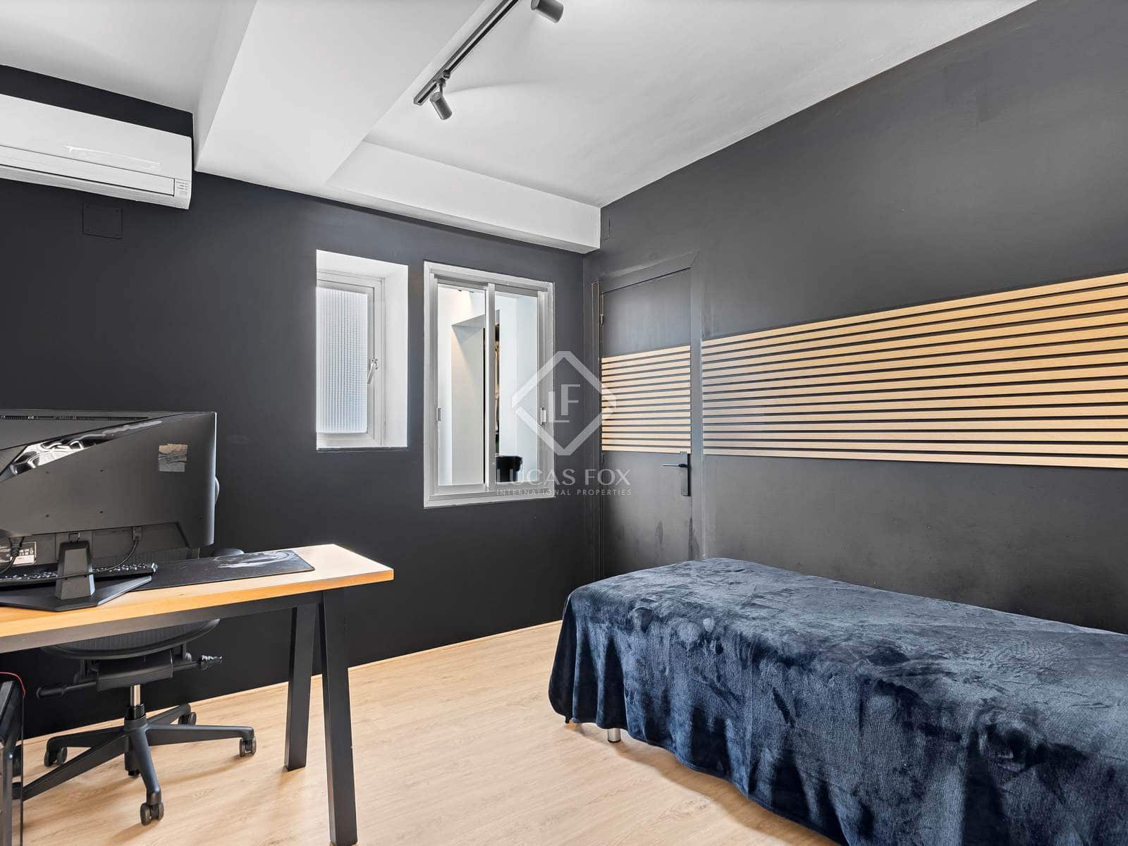 4 bedroom Apartment for sale in Alicante / Alacant city with garage - € 850,000 (Ref: 8705725)