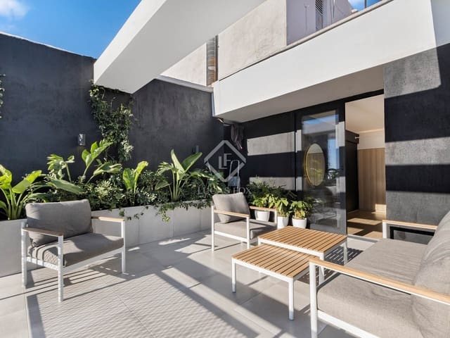 4 bedroom Apartment for sale in Alicante / Alacant city with garage - € 850,000 (Ref: 8705725)