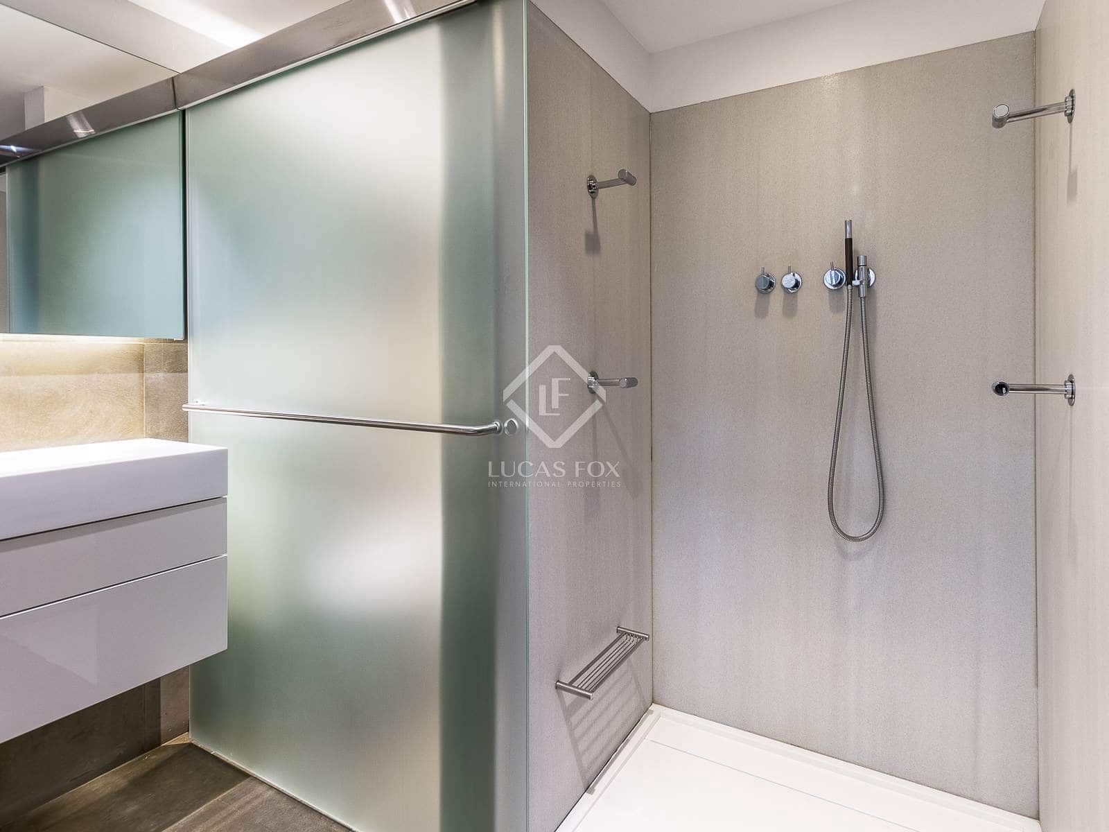 2 soveværelse Lejlighed til salg i Barcelona by - € 1.165.000 (Ref: 8705726)