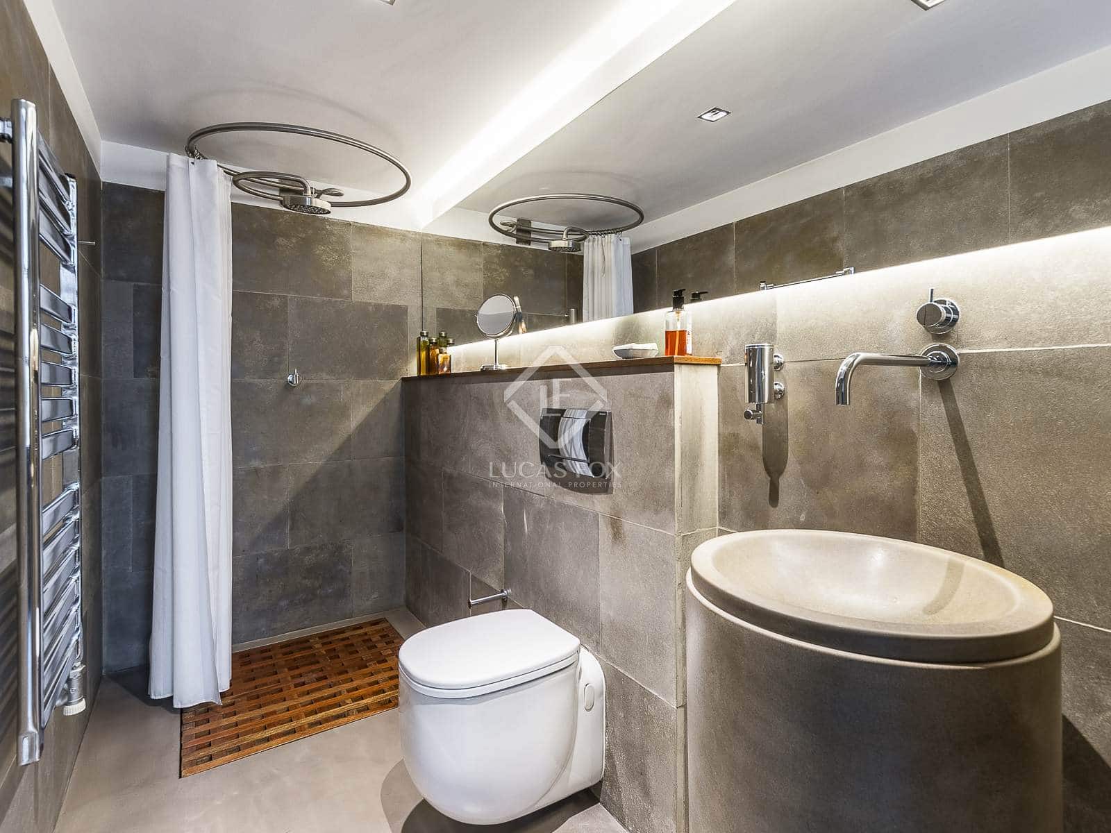 2 soveværelse Lejlighed til salg i Barcelona by - € 1.165.000 (Ref: 8705726)
