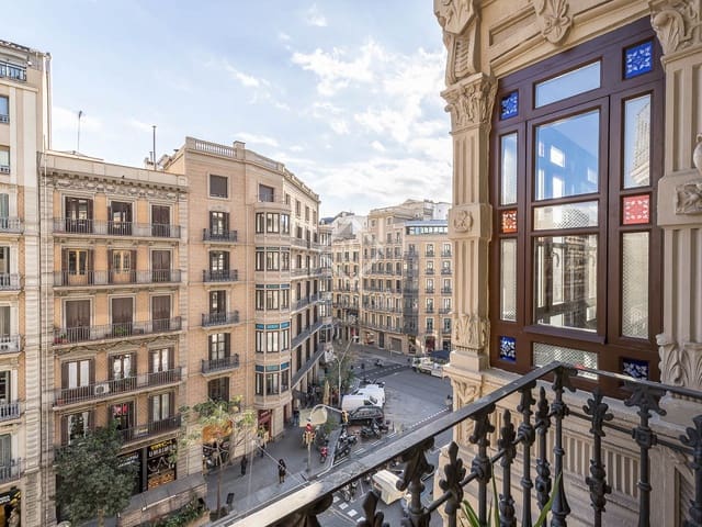 3 slaapkamer Appartement te koop in Barcelona stad - € 1.250.000 (Ref: 8708749)