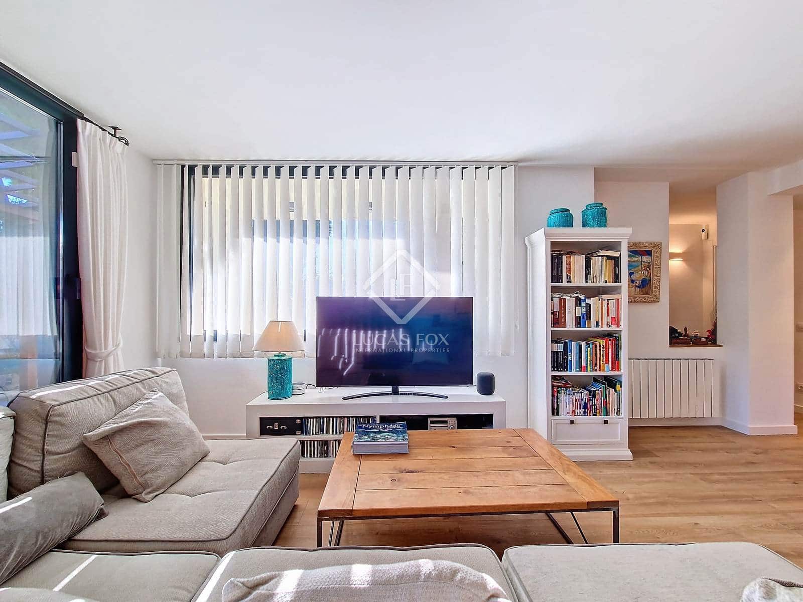 5 soverom Villa til salgs i Calafell med svømmebasseng garasje - € 695 000 (Ref: 8714371)