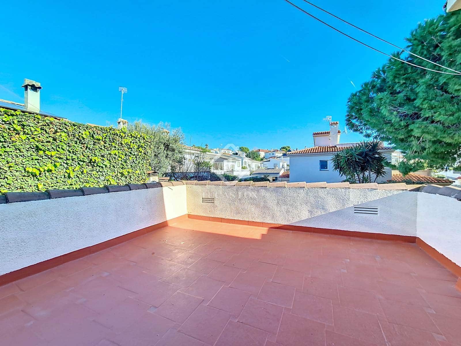 5 soverom Villa til salgs i Calafell med svømmebasseng garasje - € 695 000 (Ref: 8714371)