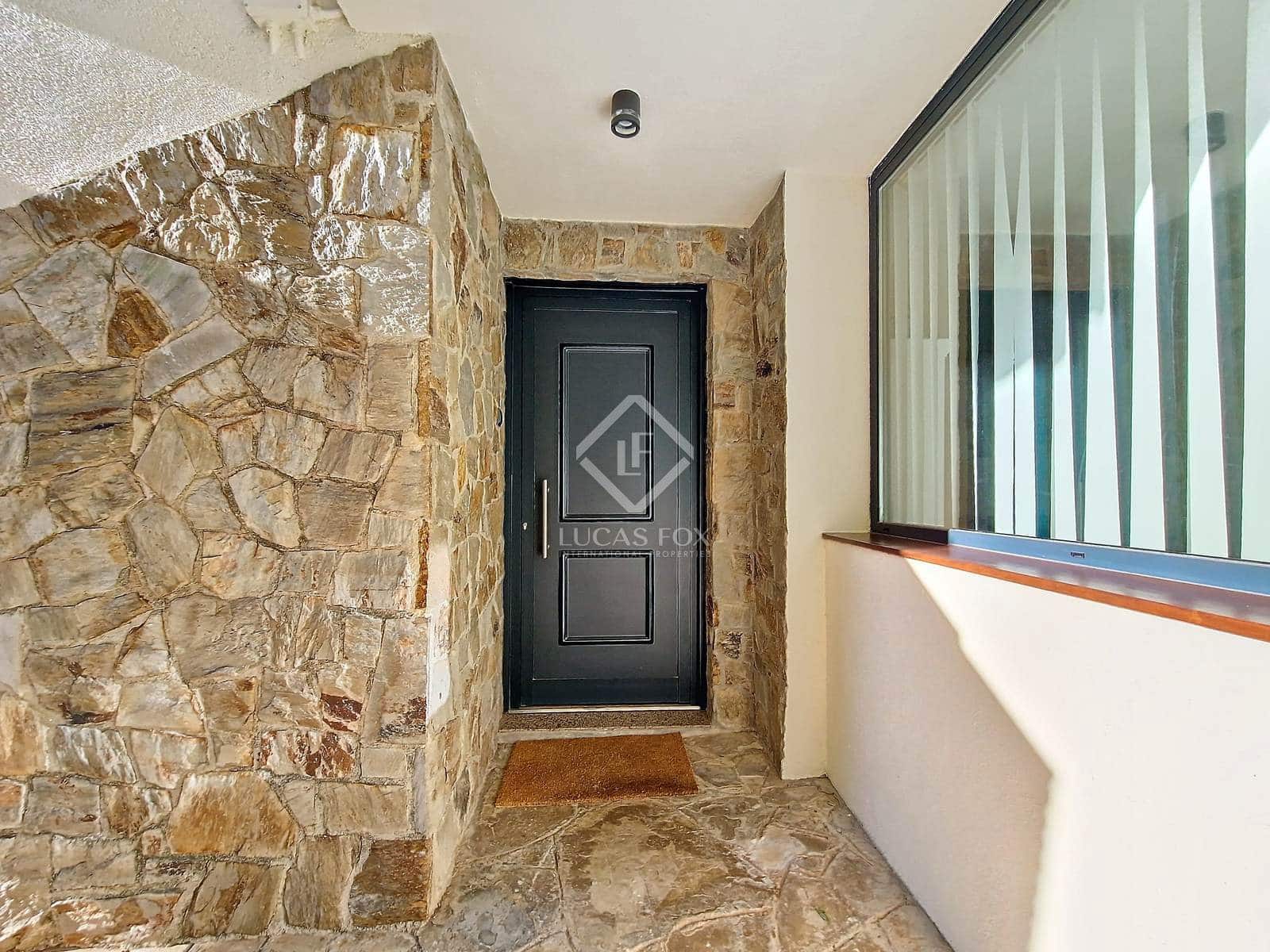 5 soverom Villa til salgs i Calafell med svømmebasseng garasje - € 695 000 (Ref: 8714371)