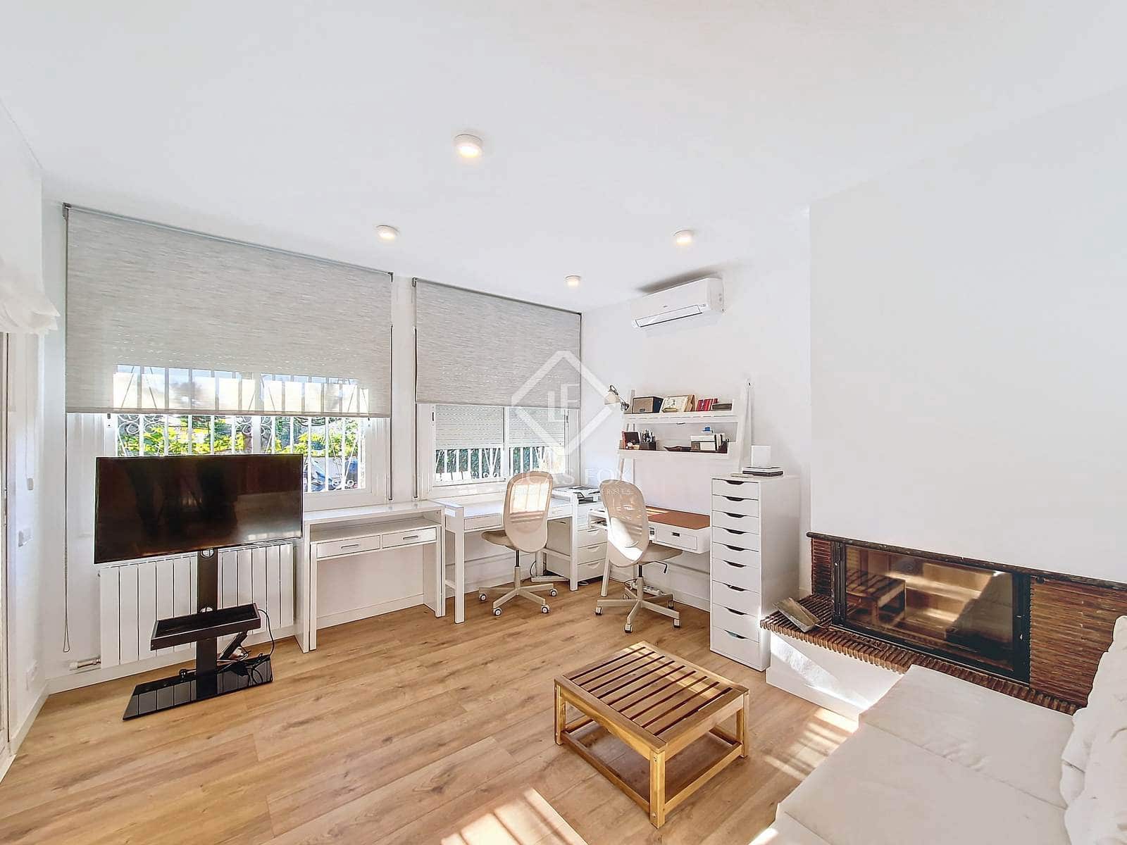 5 soverom Villa til salgs i Calafell med svømmebasseng garasje - € 695 000 (Ref: 8714371)