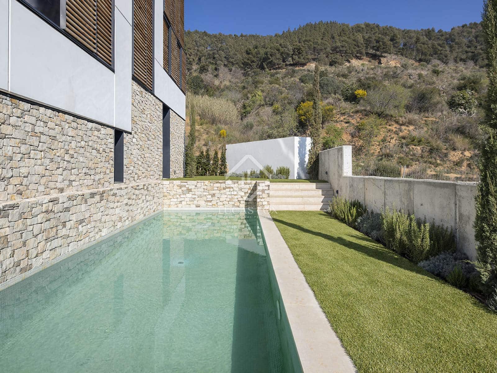 7 bedroom Villa for rent in Barcelona city with pool garage - € 14,000 (Ref: 8715172)