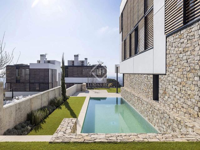 Villa/Maison de 7 chambres à louer à Barcelone ville avec piscine garage - 14 000 € (Ref: 8715172)