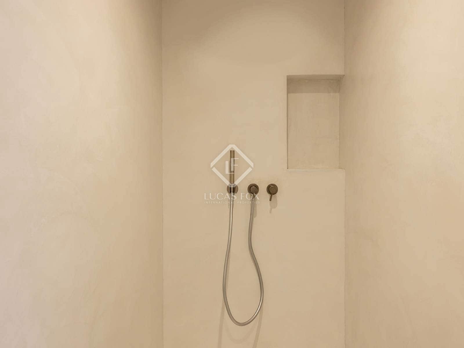 3 bedroom Apartment for rent in Barcelona city - € 4,000 (Ref: 8723063)