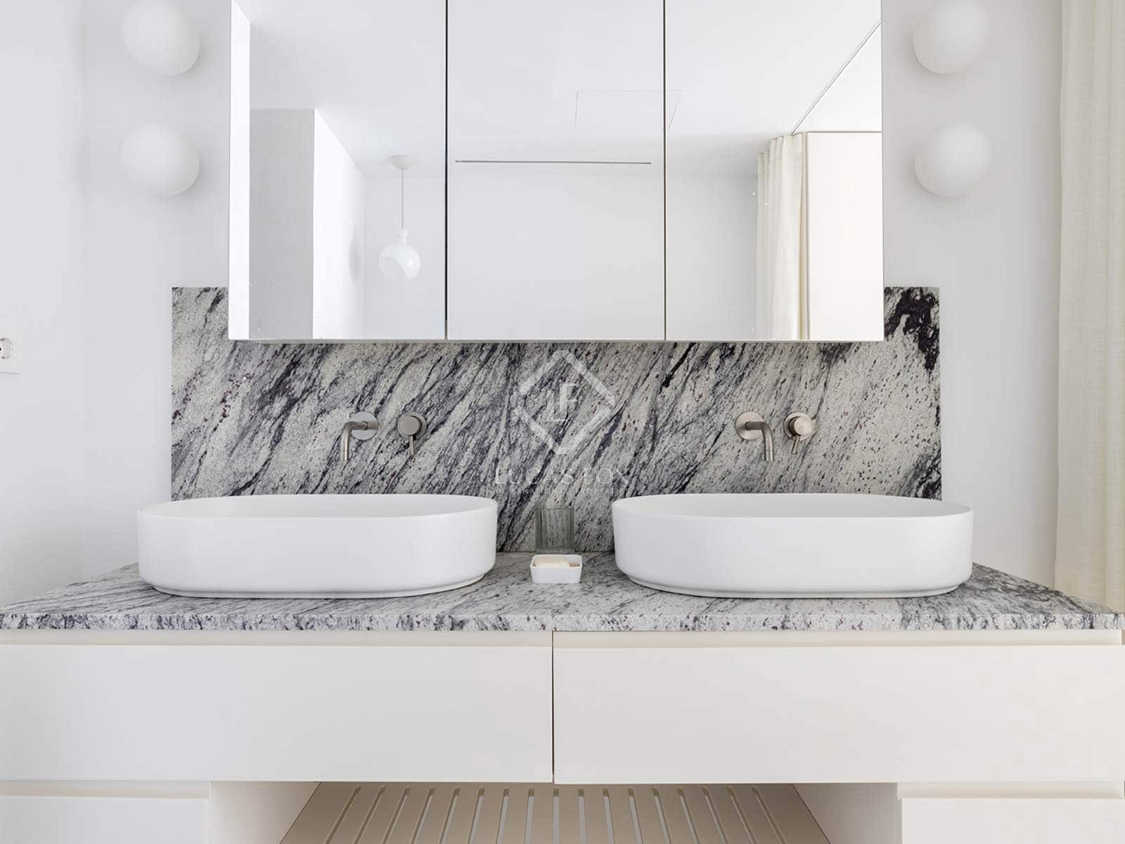 3 bedroom Apartment for rent in Barcelona city - € 4,000 (Ref: 8723063)