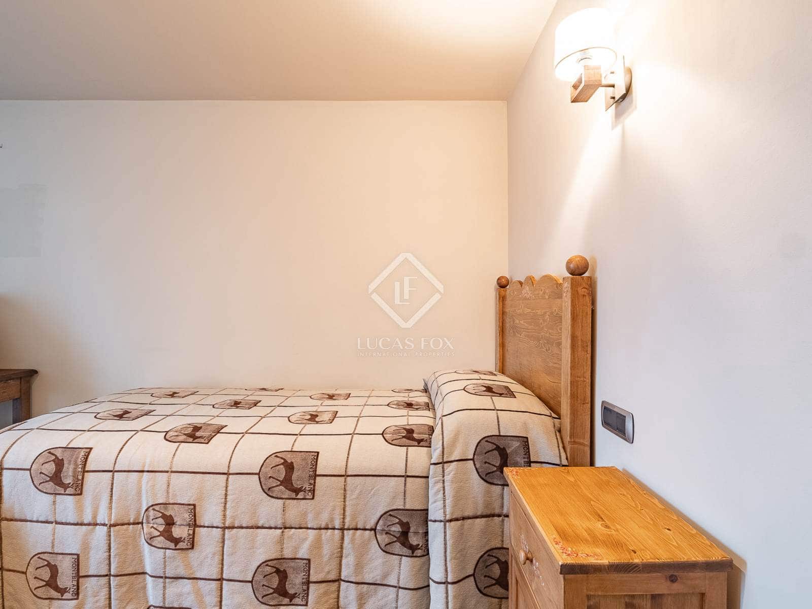 6 soveværelse Villa til salg i Alp med garage - € 860.000 (Ref: 8723410)