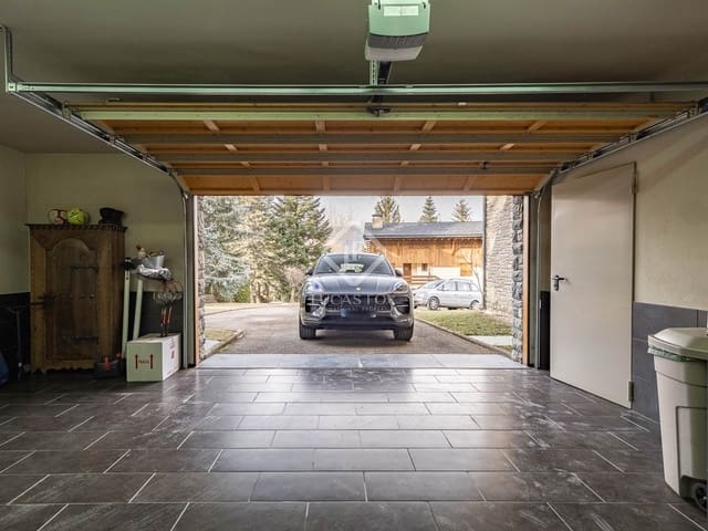 6 soverom Villa til salgs i Alp med garasje - € 860 000 (Ref: 8723410)