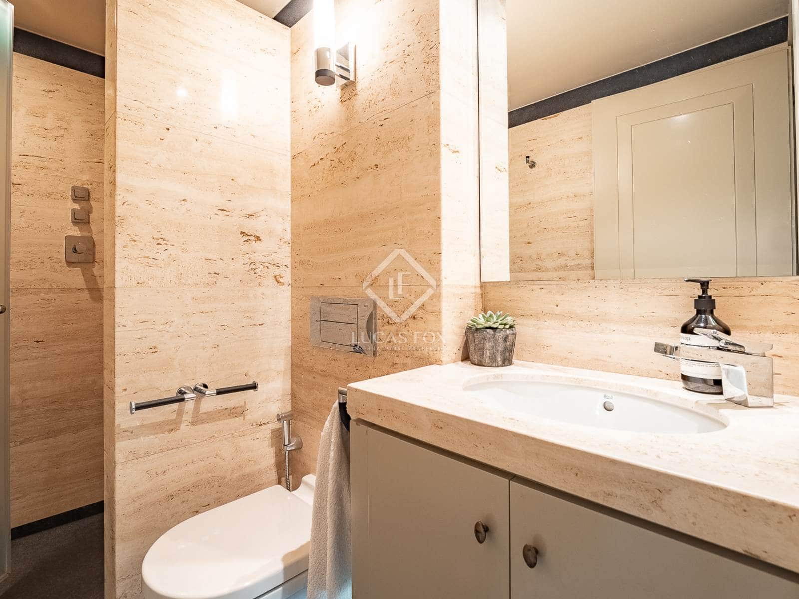 6 soveværelse Villa til salg i Alp med garage - € 860.000 (Ref: 8723410)